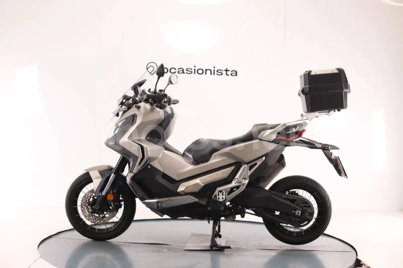 Honda X-ADV - Vista 5