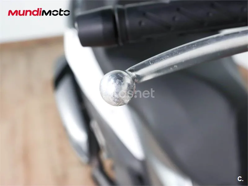 Kymco Xciting 400 - Vista 19