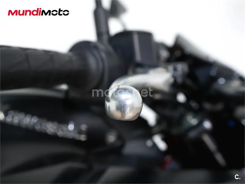 Kawasaki Z900 - Vista 17