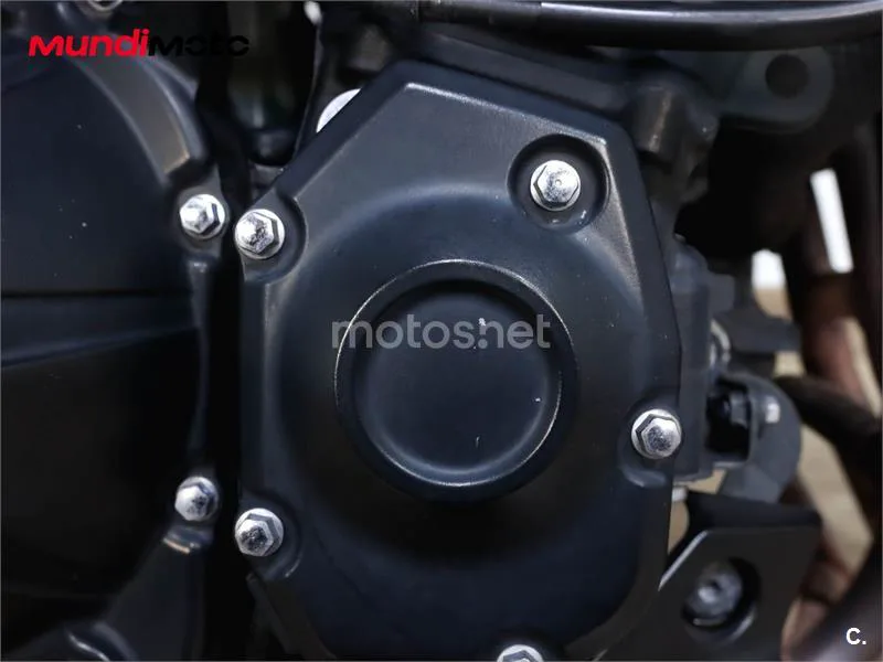 Kawasaki Z900 - Vista 19