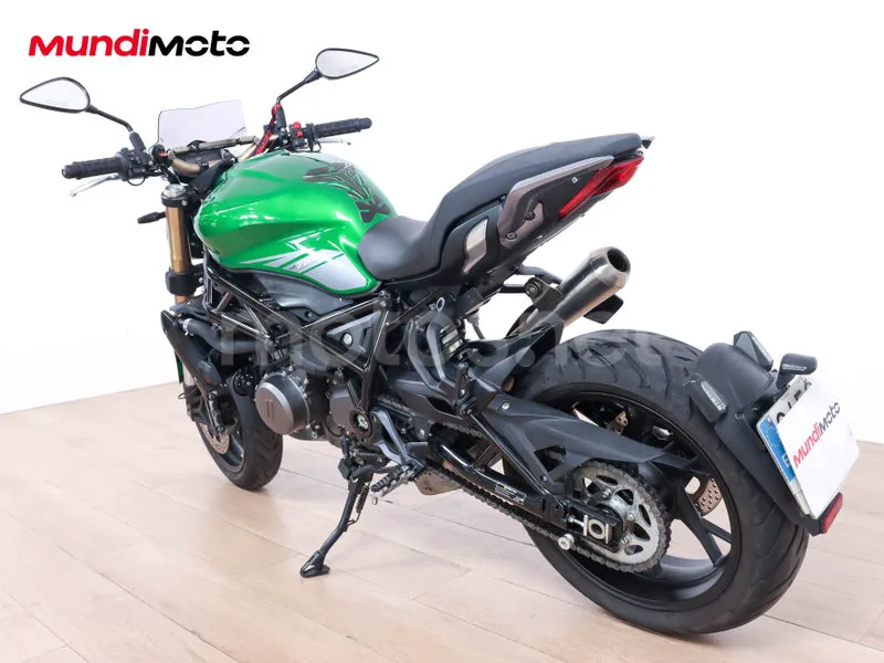 Benelli 752 S - Vista 7