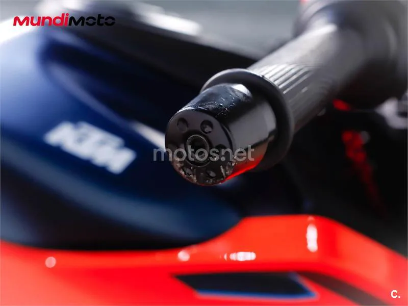 KTM 125 – Vista 13