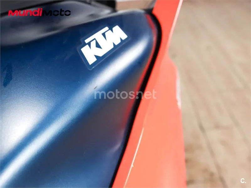 KTM 125 – Vista 16