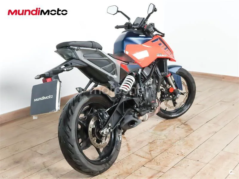 KTM 125 – Vista 3
