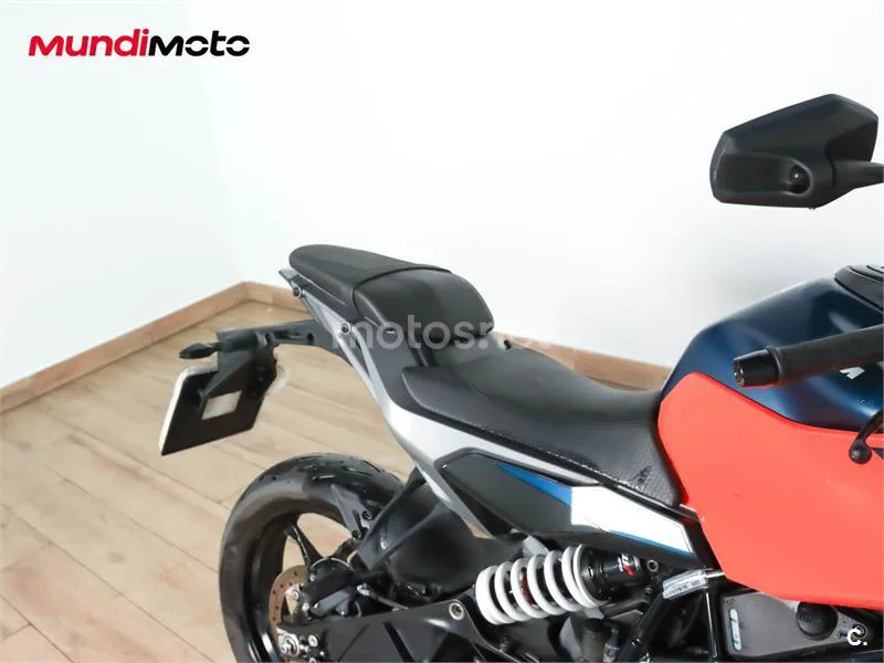 KTM 125 – Vista 28