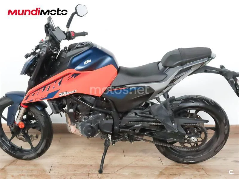 KTM 125 – Vista 6