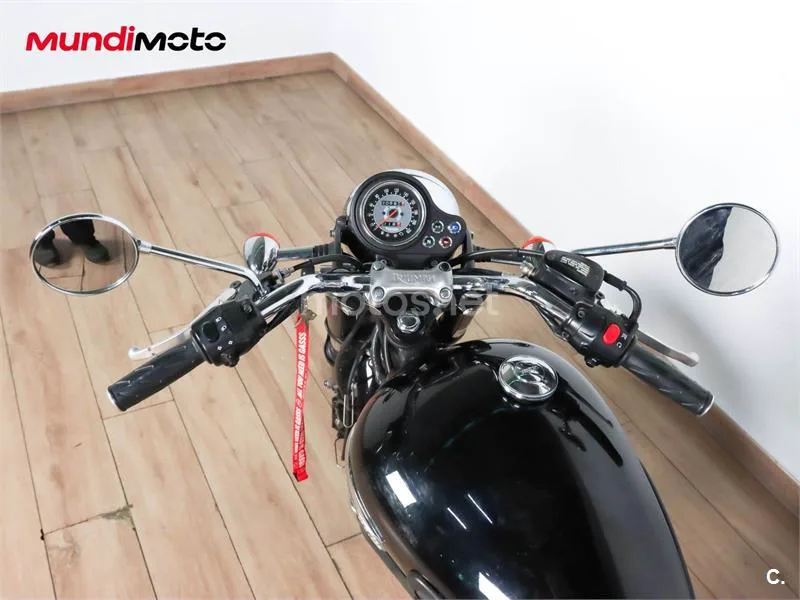 Triumph Bonneville T100 - Vista 11
