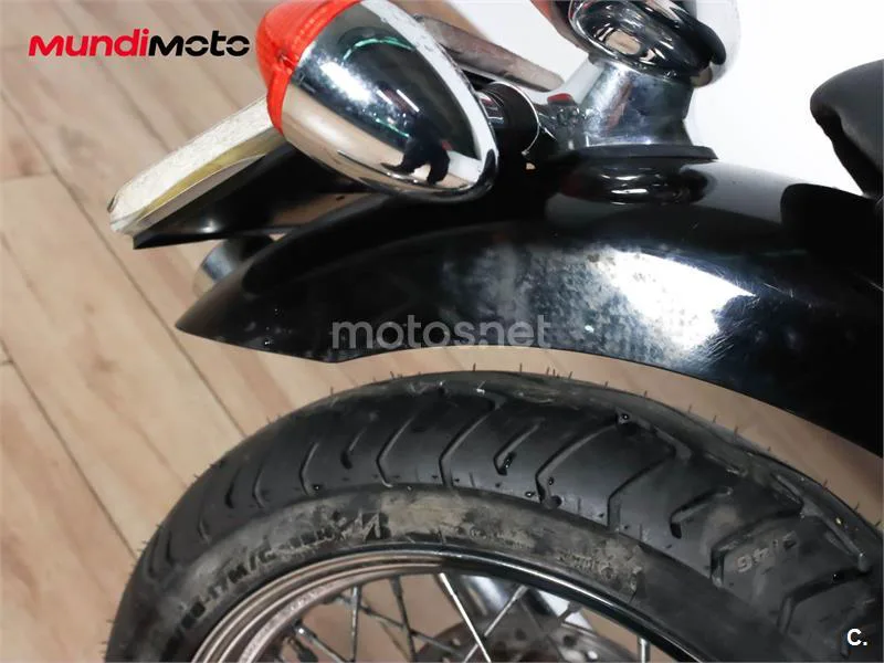 Triumph Bonneville T100 - Vista 27