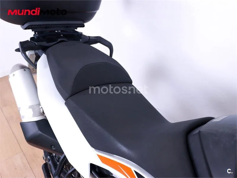 KTM 790 – Vista 35