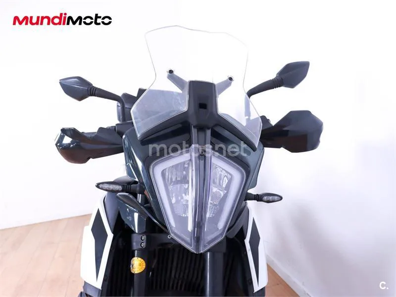 KTM 790 – Vista 5