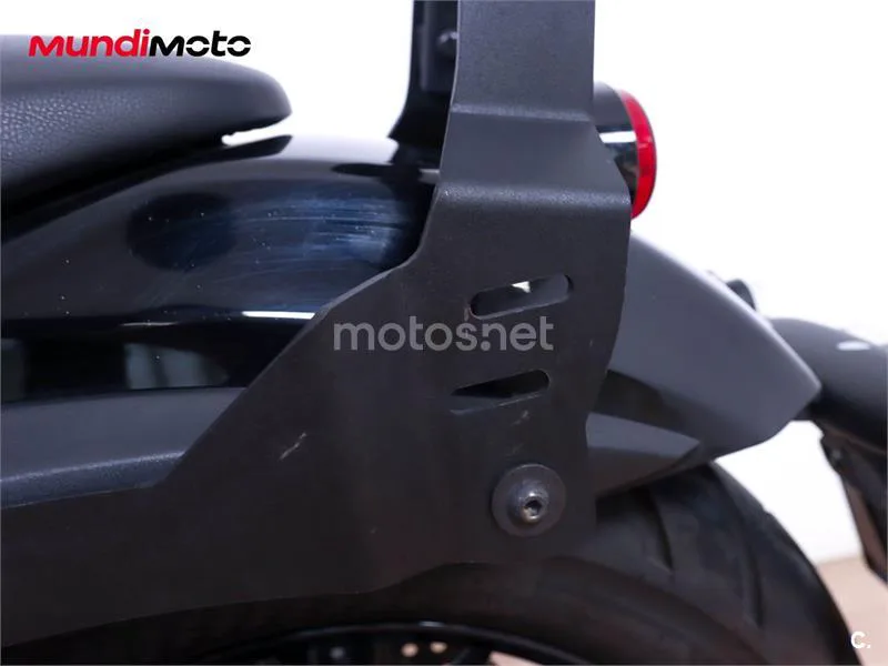 Keeway V 302 C – Vista 13