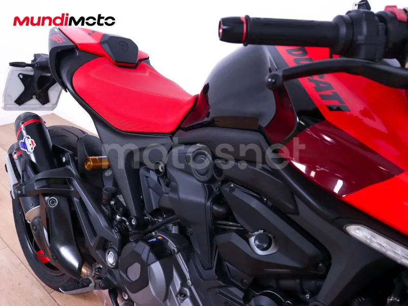 Ducati Monster - Vista 5