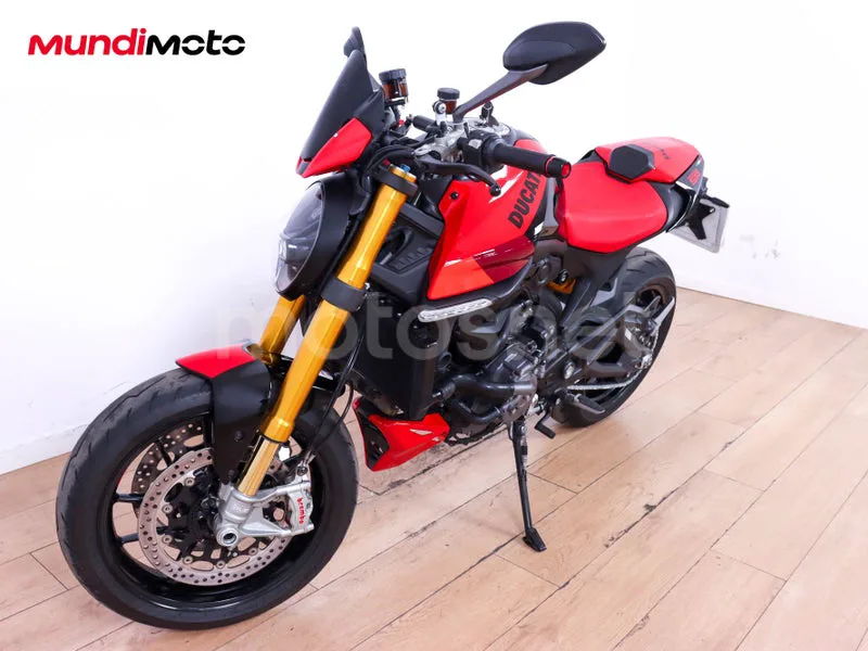 Ducati Monster - Vista 7