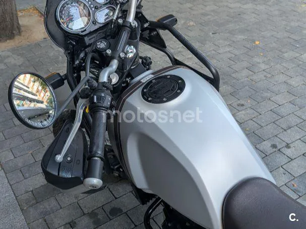 Royal Enfield Himalayan 410 - Vista 4