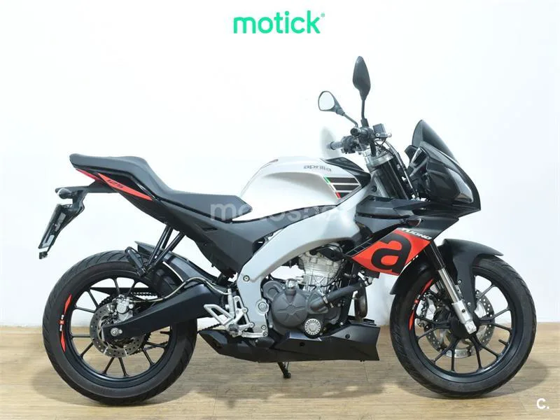 Aprilia Tuono 125 3190 € 2020 Valencia - 2