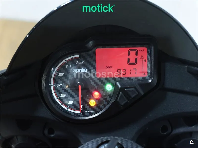 Aprilia Tuono 125 - Vista 5