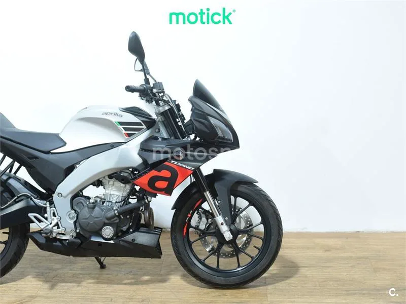 Aprilia Tuono 125 - Vista 4