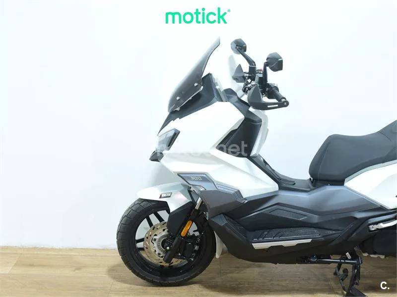 SYM ADX 300 - Vista 8