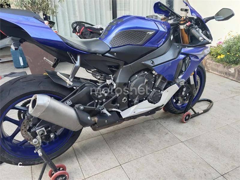 Yamaha YZF-R1 - Vista 5