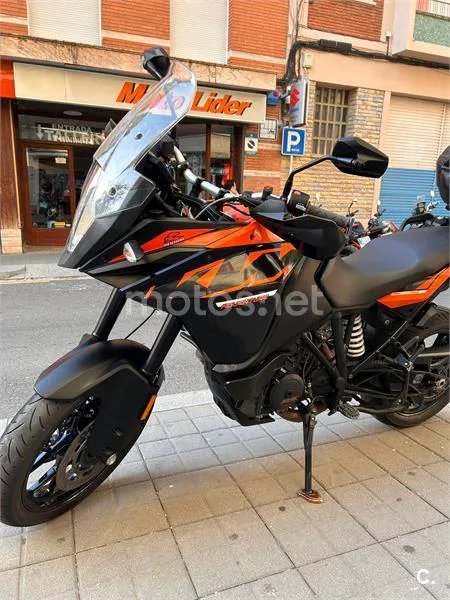 KTM 1090 Adventure – Vista 3