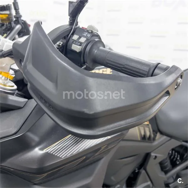 Voge 900 DSX – Vista 18