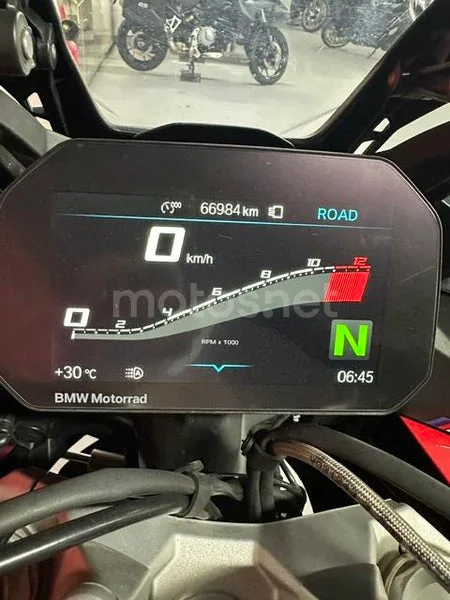 BMW S 1000 XR - Vista 10