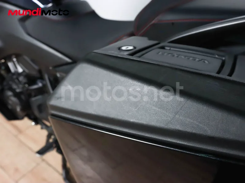 Honda NT1100 - Vista 14