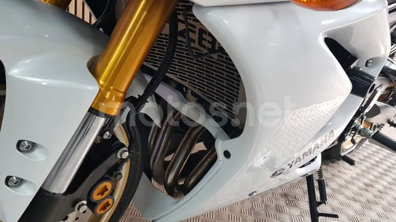Yamaha Fazer 8 - Vista 21