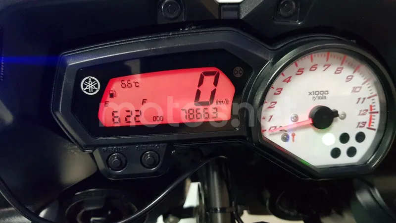 Yamaha Fazer 8 - Vista 27