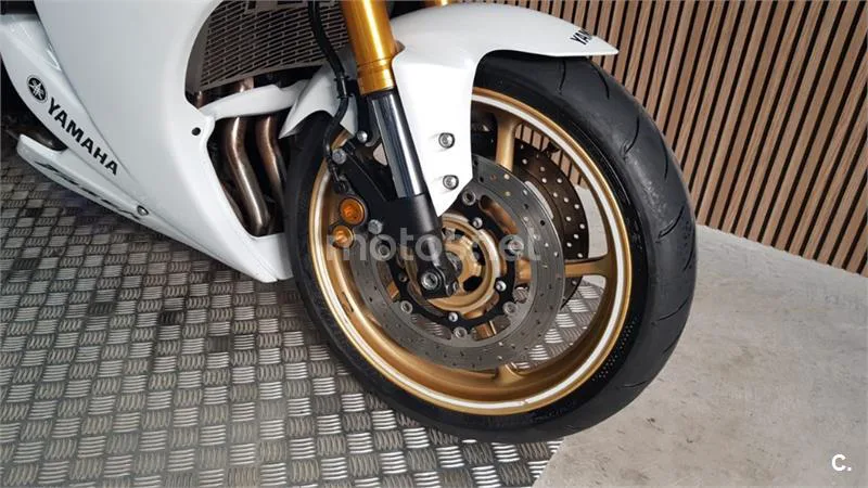 Yamaha Fazer 8 - Vista 7