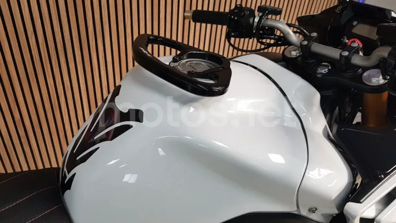 Yamaha Fazer 8 - Vista 9