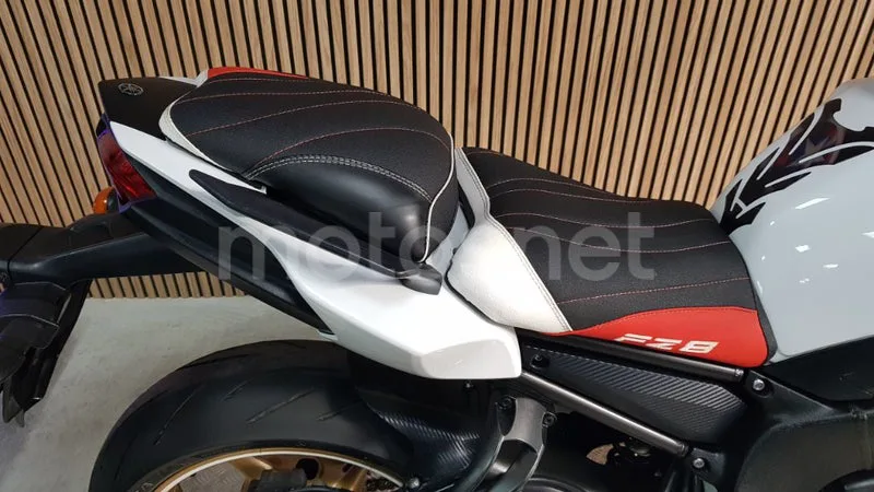 Yamaha Fazer 8 - Vista 10