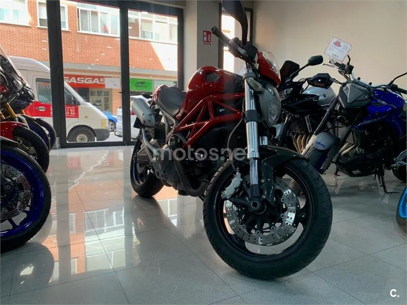 Ducati Monster 696 - Vista 12