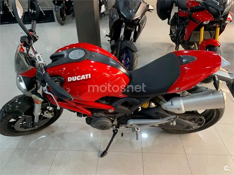 Ducati Monster 696 - Vista 8