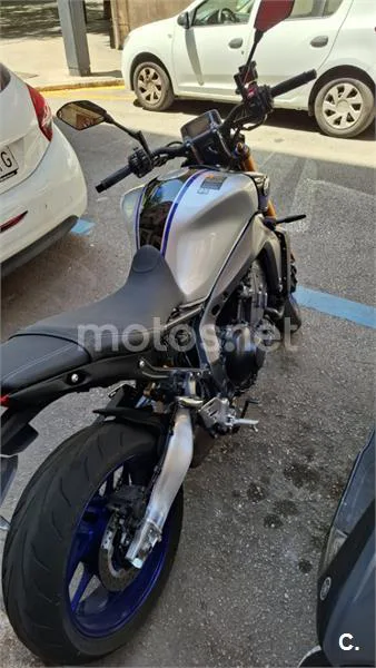 Yamaha MT-09 - Vista 7