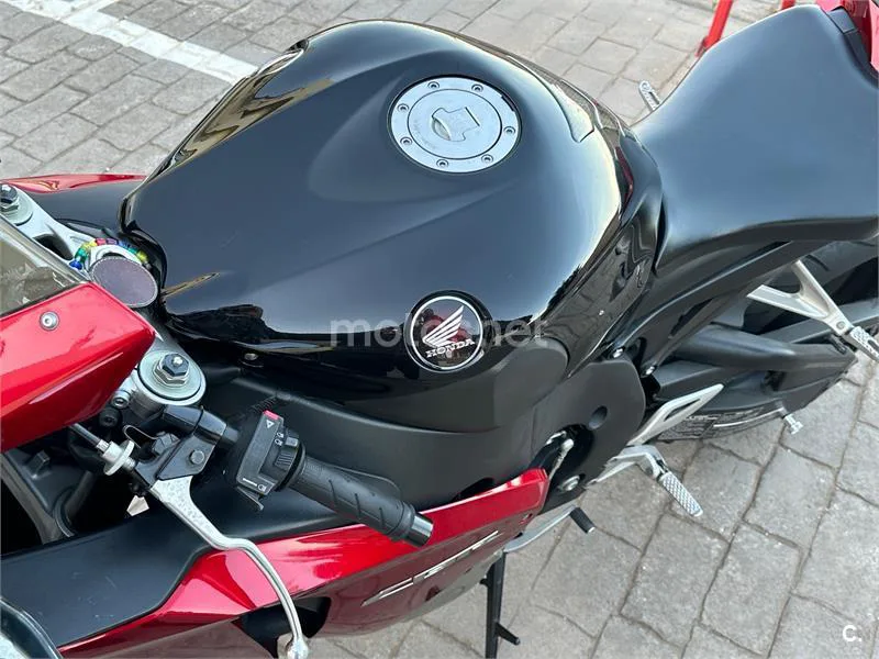 Honda CB1000R - Vista 12