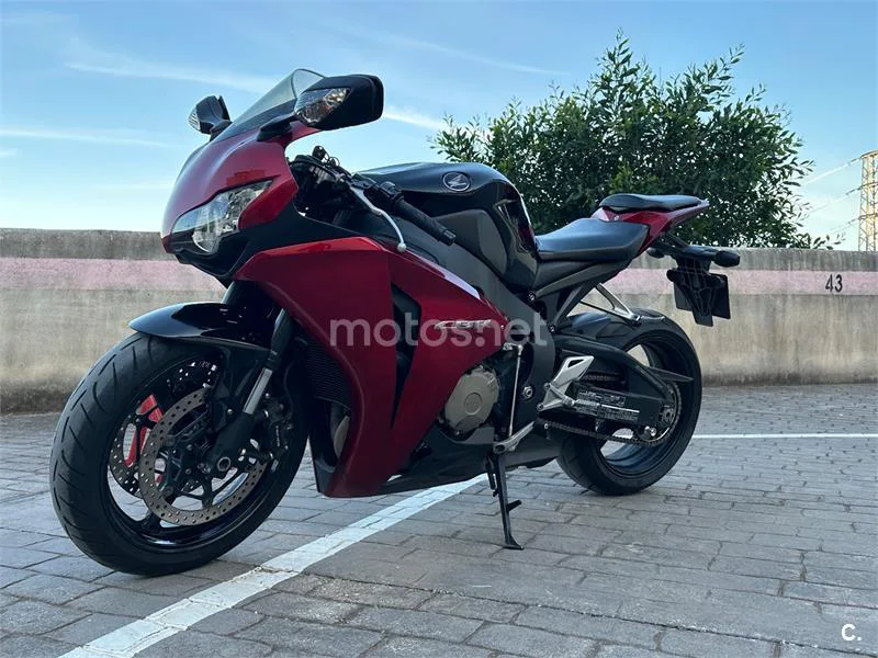 Honda CB1000R - Vista 15