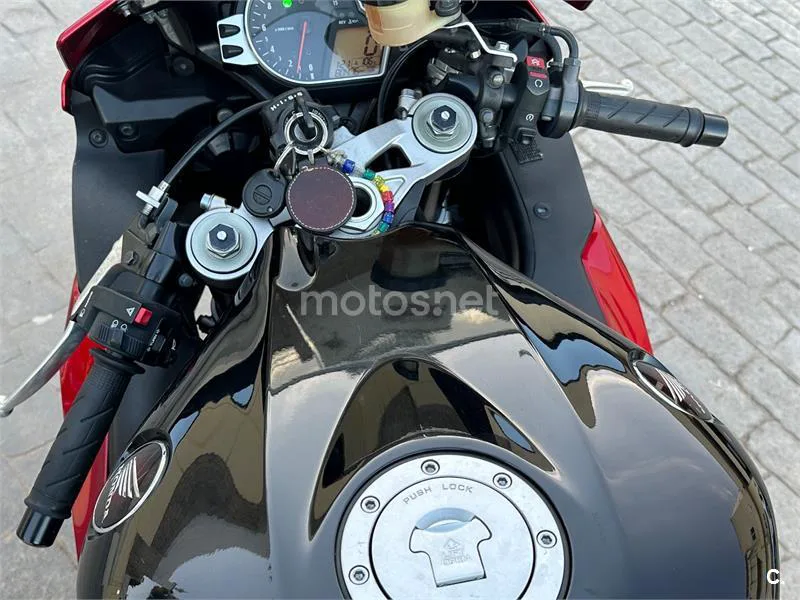 Honda CB1000R - Vista 3