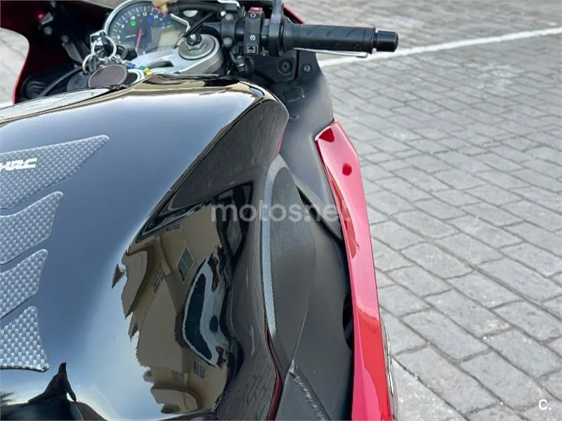 Honda CB1000R - Vista 7