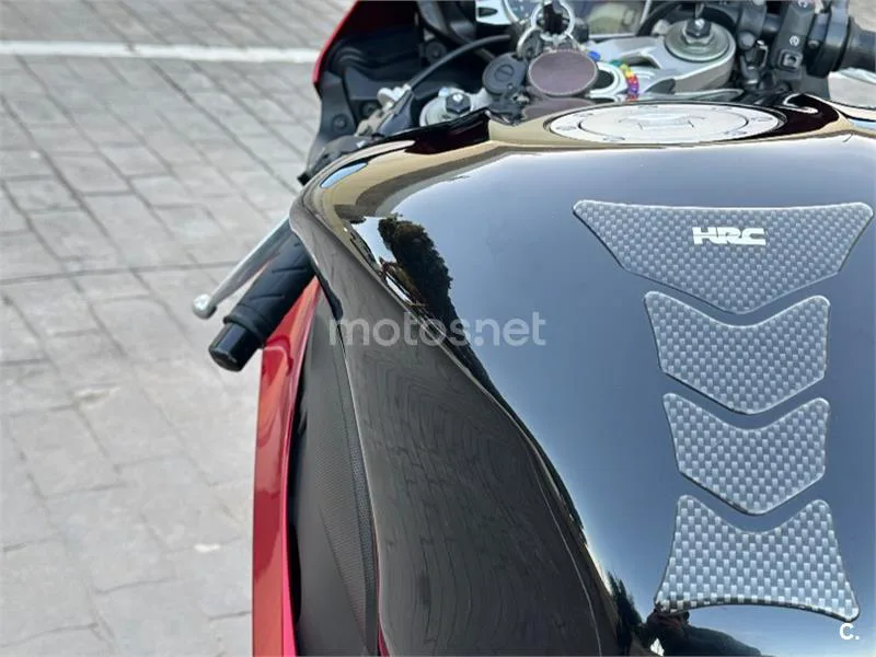 Honda CB1000R - Vista 8