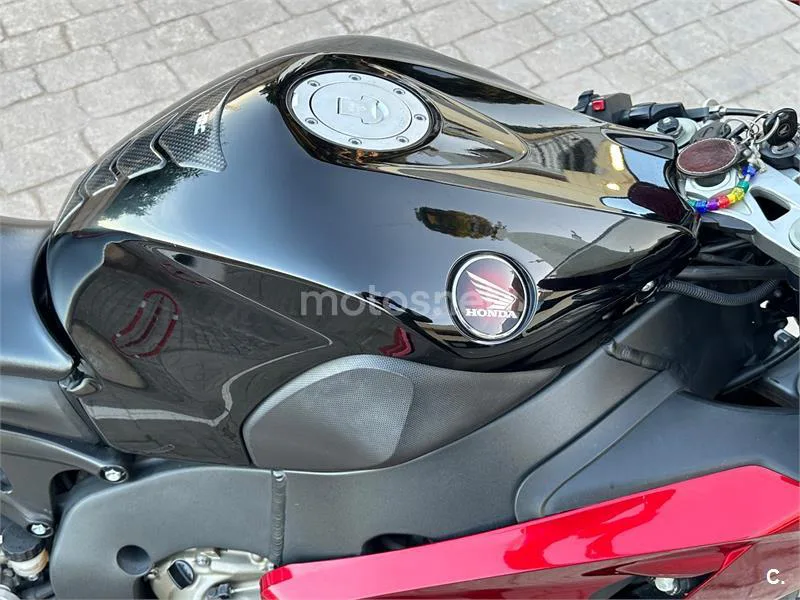 Honda CB1000R - Vista 9