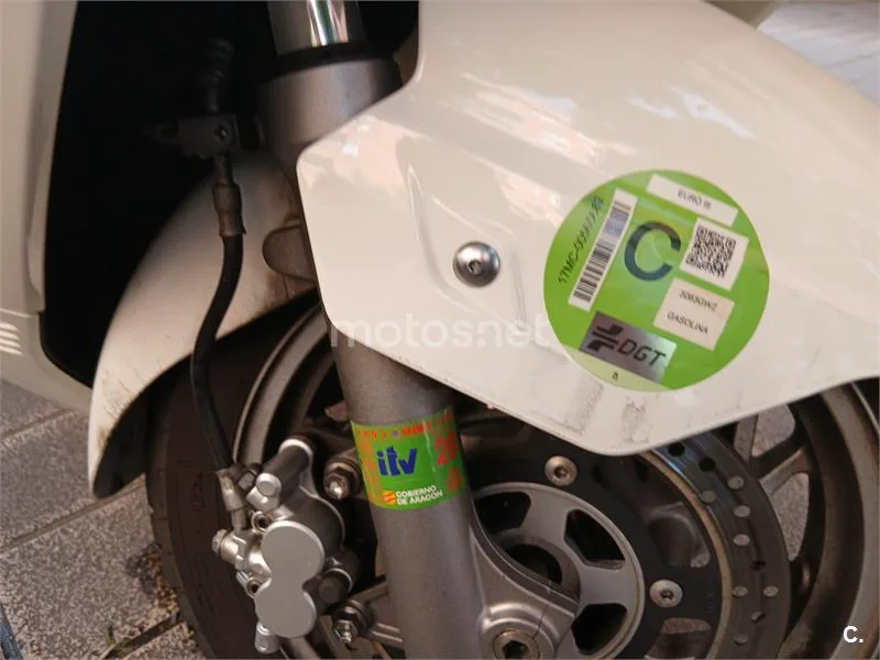Suzuki Burgman 400 - Vista 3