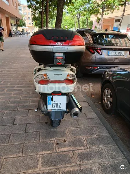 Suzuki Burgman 400 - Vista 4
