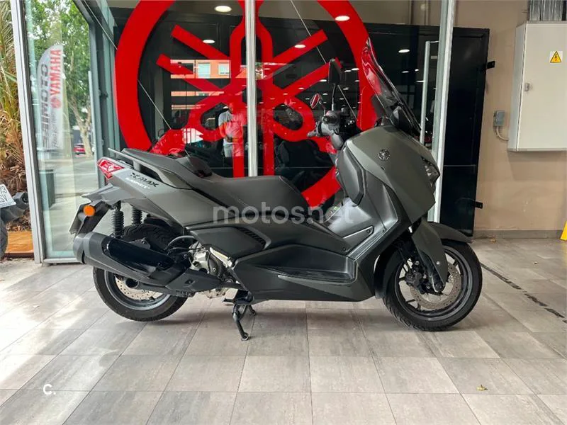 Yamaha XMAX 300 5499 € 2025 Madrid - 1