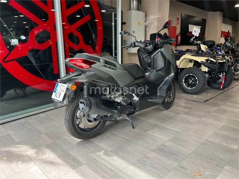 Yamaha XMAX 300 - Vista 7