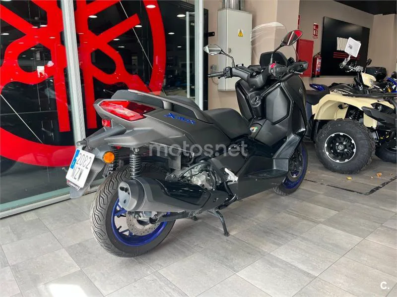Yamaha XMAX 300 - Vista 5