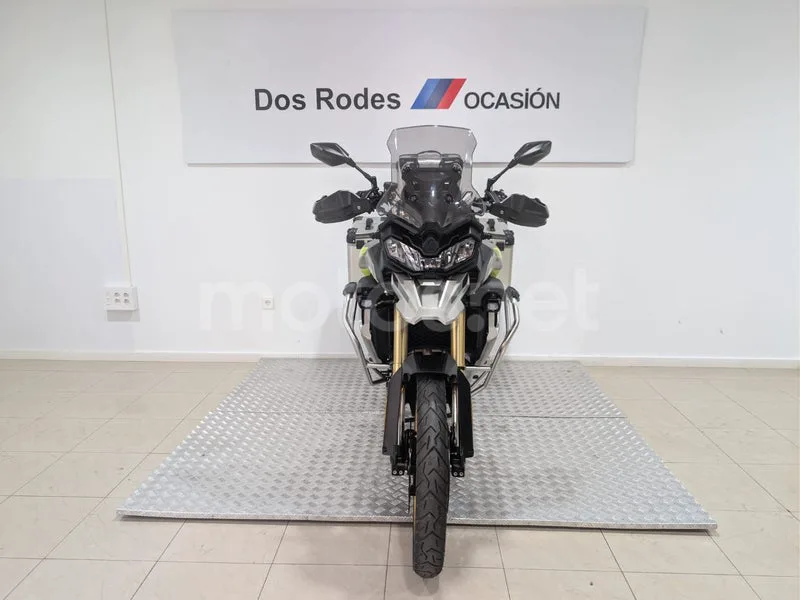 Voge 900DSX - Vista 3