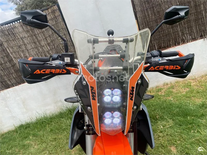 KTM 690 Enduro R – Vista 5