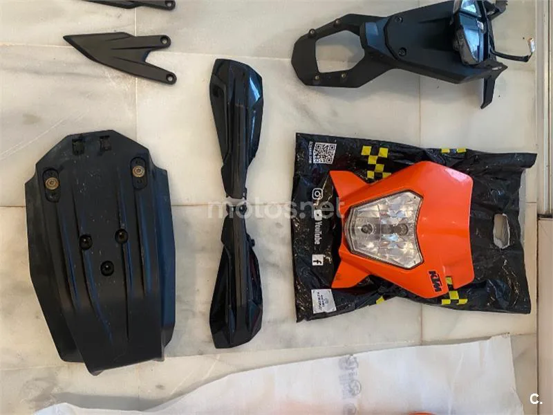KTM 690 Enduro R – Vista 7