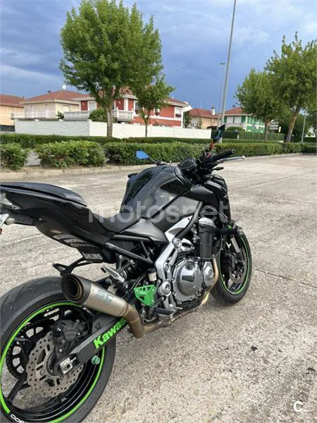 Kawasaki Z900 - Vista 5